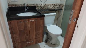 Image 4 - 936580
