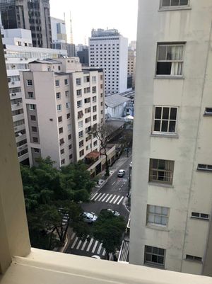 Image 11 - 936682