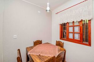 Image 28 - 936704