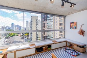 Image 3 - 936717