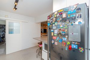 Image 32 - 936717