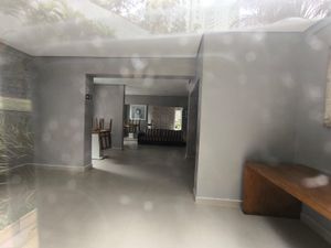 Image 21 - 936841