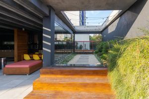 Image 22 - 936870