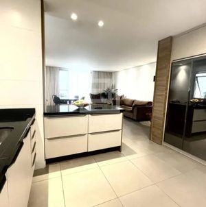 Image 4 - 936879