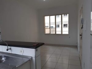 Image 4 - 937211