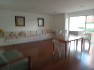 Image 21 - 937343
