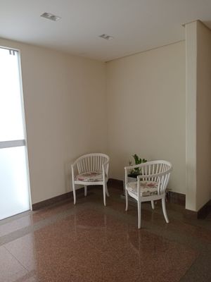 Image 12 - 937343