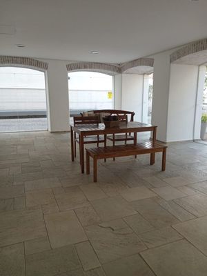 Image 5 - 937343