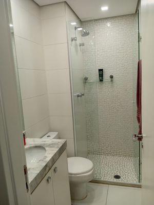 Image 19 - 937999