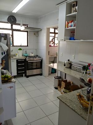 Image 16 - 938098