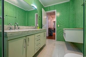 Image 18 - 938831