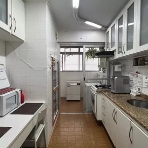 Image 26 - 939074