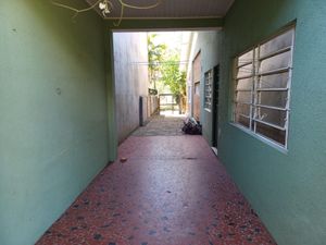 Image 17 - 939080