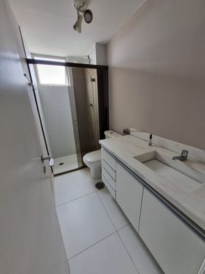 Image 4 - 939120