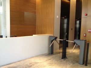 Image 14 - 939984