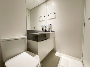 Image 15 - 940355