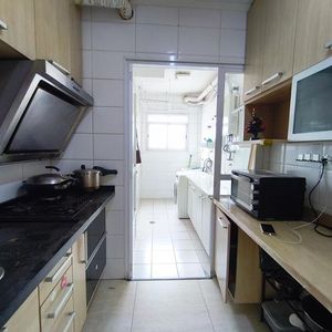 Image 13 - 940393