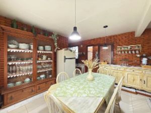 Image 11 - 940563