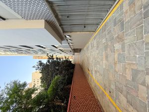Image 4 - 940661