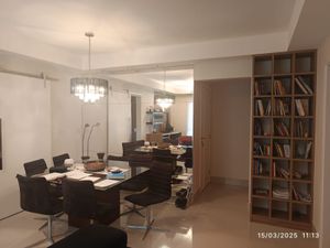 Image 29 - 940697
