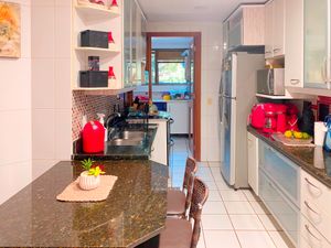 Image 41 - 940721