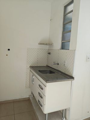 Image 23 - 940744