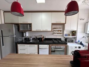 Image 13 - 940799