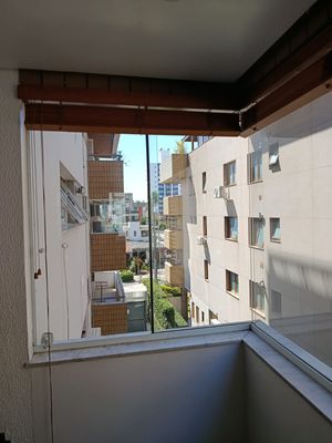Image 12 - 940854