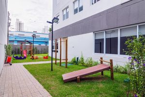 Image 17 - 941505