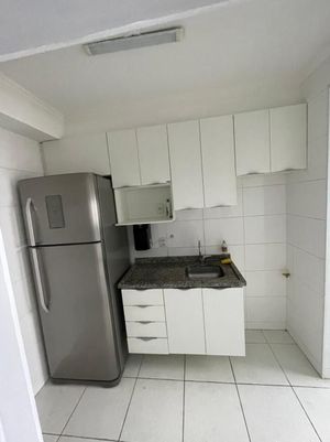 Image 3 - 941860