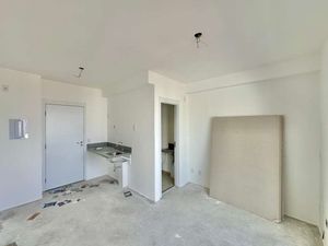 Image 12 - 941881