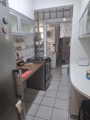 Image 4 - 942229