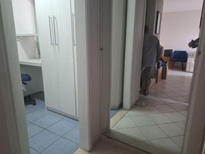 Image 9 - 942229