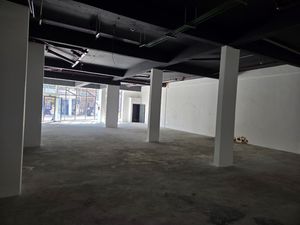 Image 8 - 942238