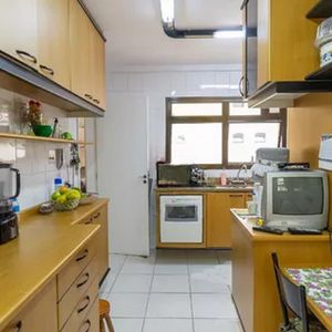 Image 9 - 942485