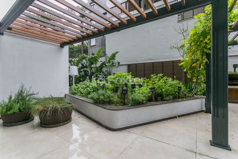 Image 17 - 815234