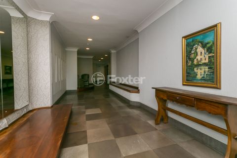 Image 10 - 917367