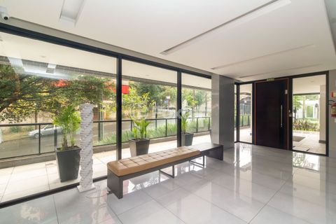 Image 11 - 892817