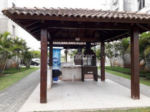 Image 15 - 929501