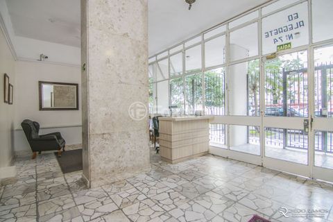 Image 10 - 871685
