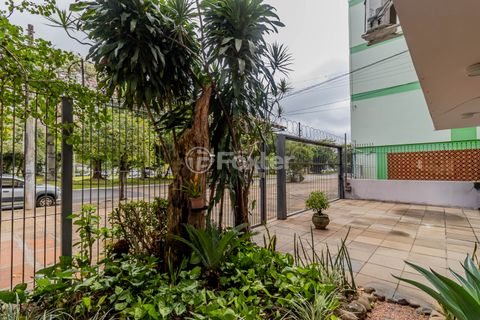 Image 15 - 306278
