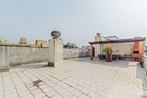 Image 19 - 879528