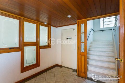 Image 8 - 918105
