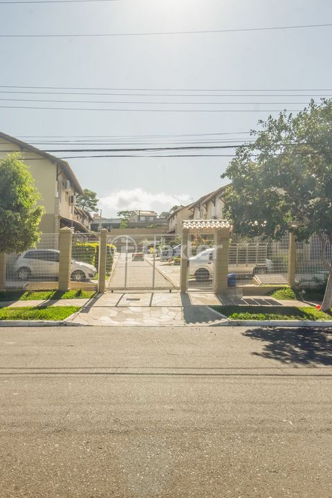 Image 6 - 882682