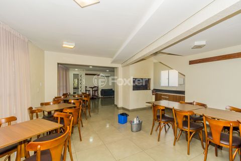 Image 10 - 870693