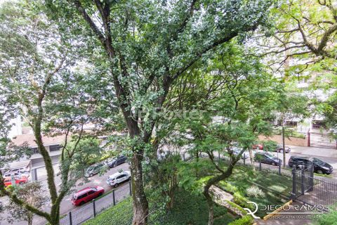 Image 19 - 883854