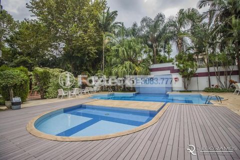 Image 7 - 942363