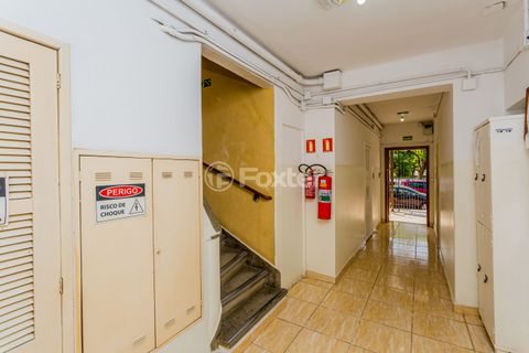 Image 14 - 864851