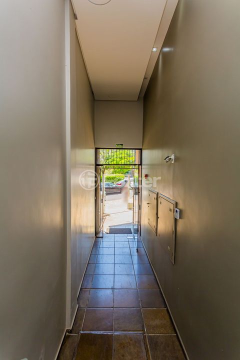 Image 7 - 866876