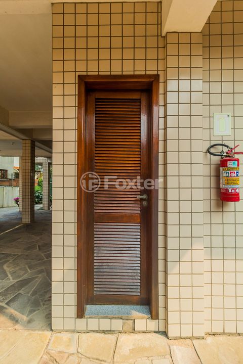 Image 6 - 701739